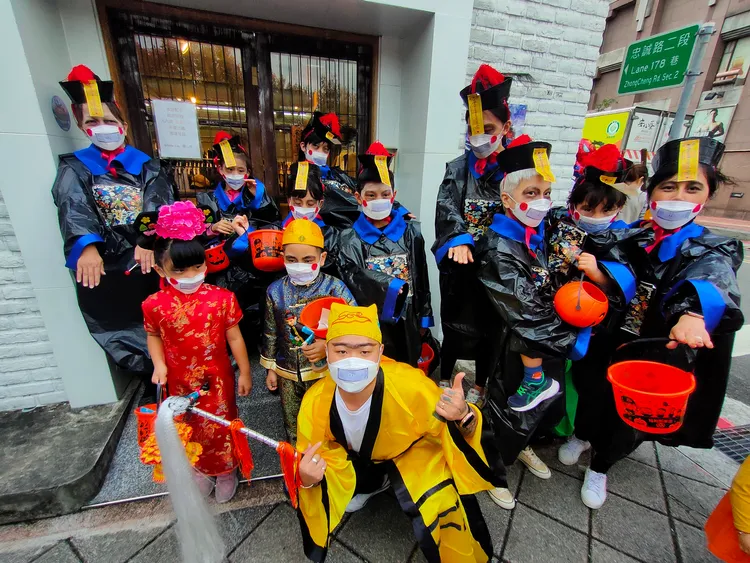 天母搞什麼鬼萬聖節嘉年華。葉志明攝