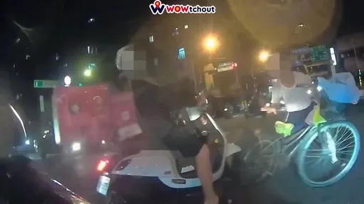 超車引發行車糾紛爆衝突　外送員竟衝撞單車阿伯
