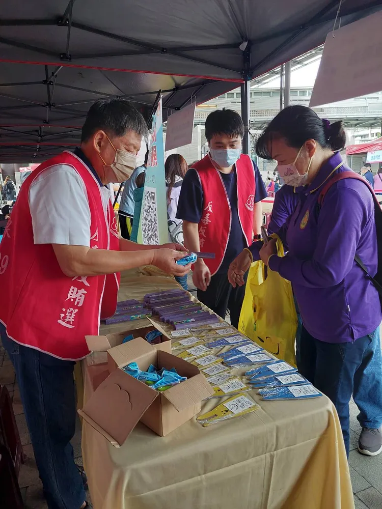 宜蘭地檢署在活動現場設攤宣導反毒、反賄選。宜蘭地檢署提供