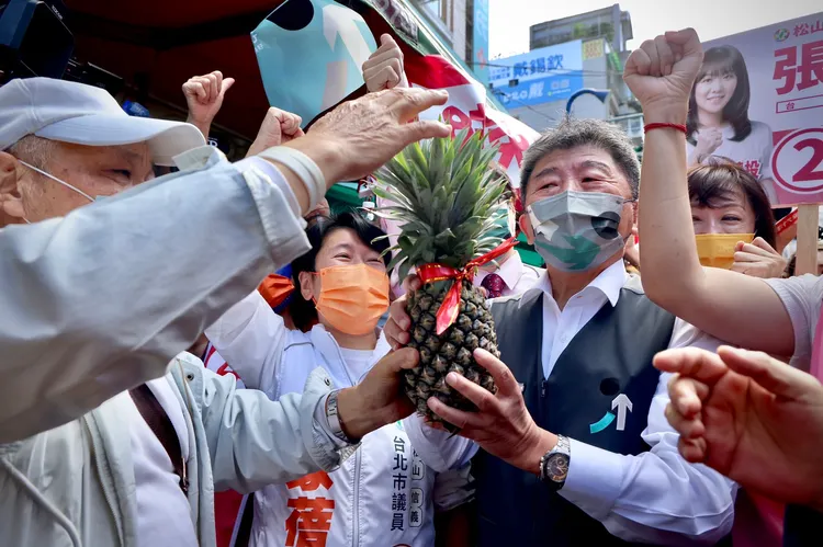 陳時中說，若曹興誠有時間與意願，自己當然很歡迎。林林攝