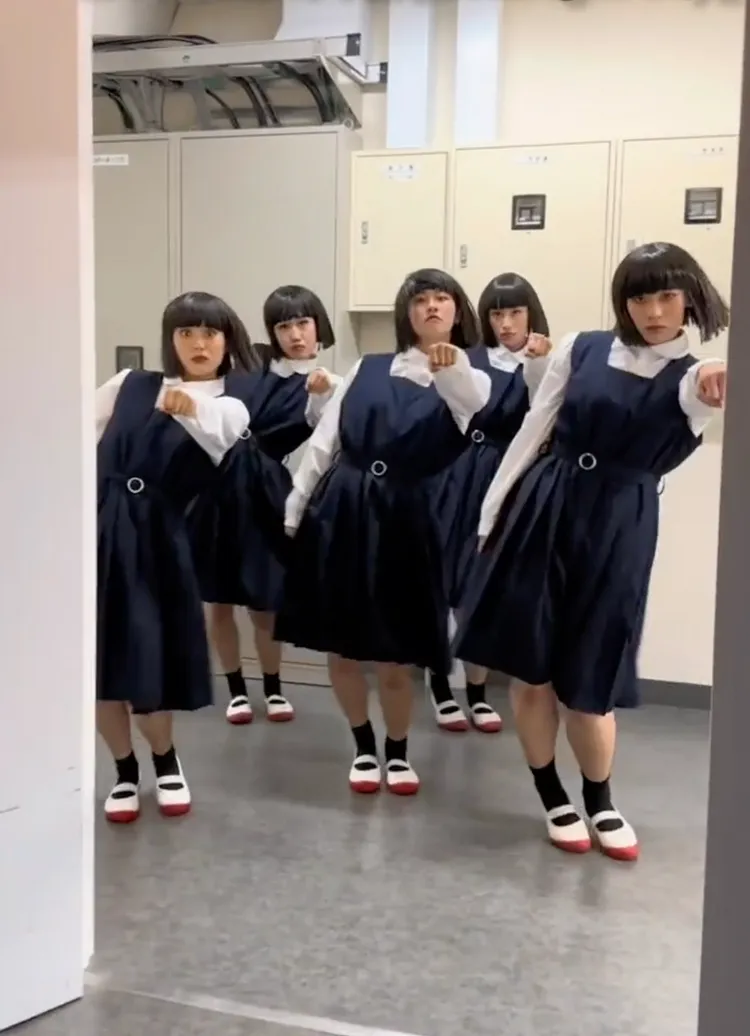 同步熱跳洗腦神曲。