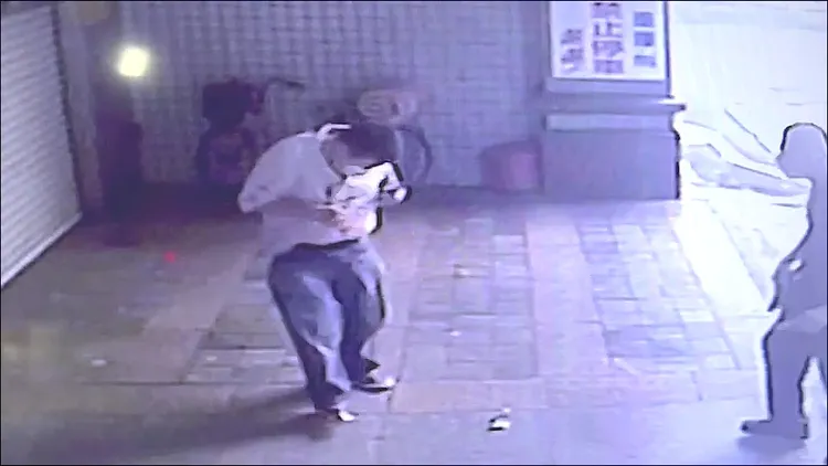 遭刺的林男表示，與死者僅有訂位及討論菜色間的對話，完全無私下相約等逾越行為。翻攝畫面