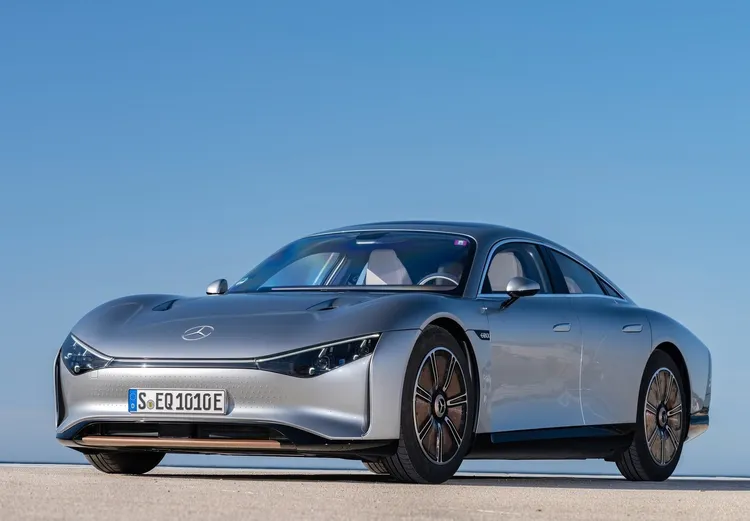  Mercedes-Benz VISION EQXX 電動概念車一出場就驚艷四座。原廠提供