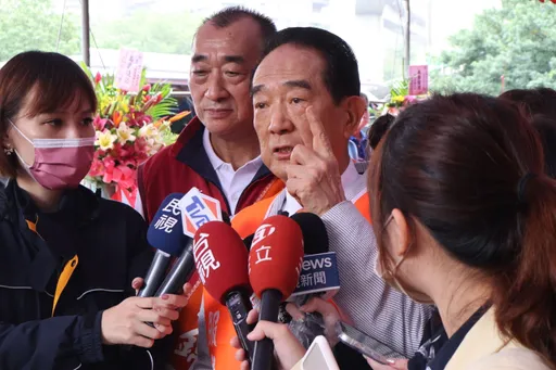 為親民黨基隆議員候選人站台　宋楚瑜憶黃義交眼眶泛淚「非常難過」