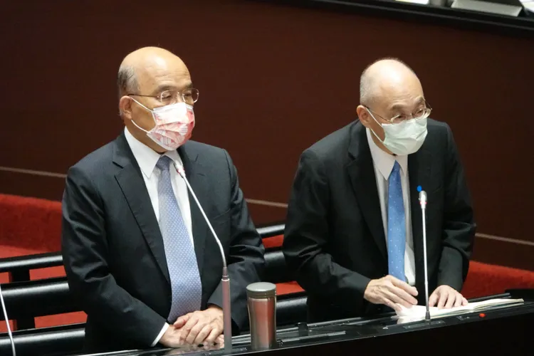 蘇貞昌及吳密察今在立法院院會備詢。陳德興攝