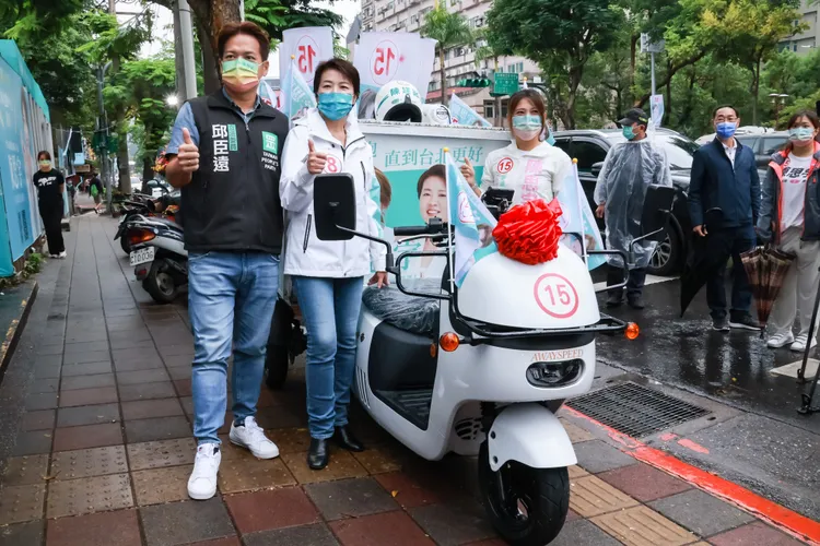 黃珊珊出席陳思宇競總成立大會。趙世平攝