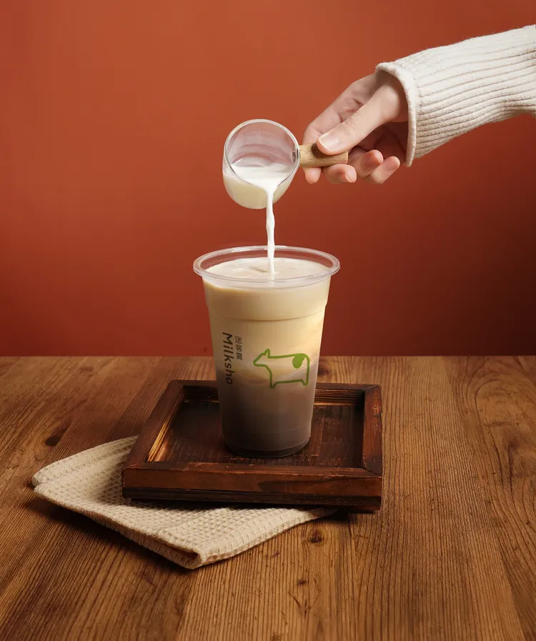 迷客夏宇治焙茶系列重磅回歸。業者提供