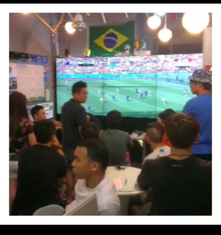 過去彩券迷習慣到彩券行看球賽實體下注的情況，疫情後因網路下注方改變，民眾只要在家就可以邊看球賽邊下單。彩券公會提供