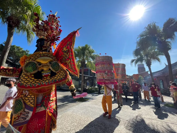 民間信仰中透過繞境，能向神明祈求風調雨順、合境平安。全聯善美的文化藝術基金會提供