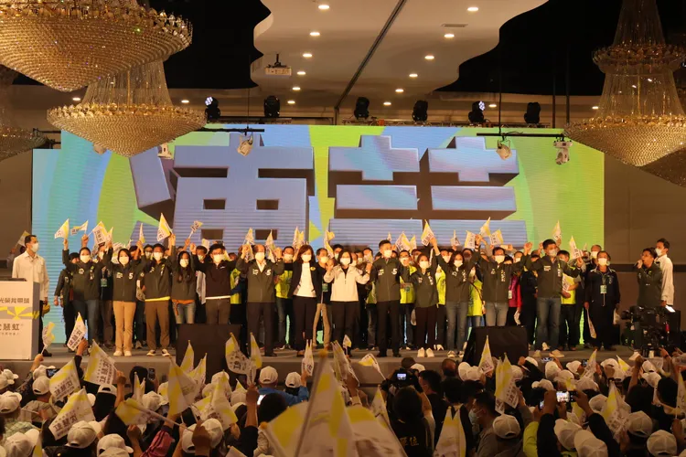 沈慧虹今競選總部成立，總統蔡英文、副總統賴清德、立委柯建銘、新竹市前市長林智堅均出席站台，現場超過5千人同台力挺。黃羿馨攝