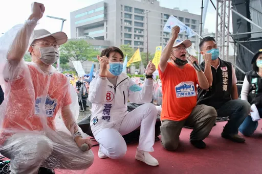 陳時中批三人成虎　黃珊珊：2300萬人都成虎