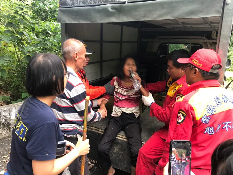 林妻被尋獲時呈現虛脫狀態。民眾提供