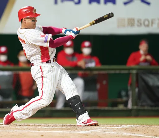 吉力吉撈攔胡全壘打王 林立挑戰打擊4冠王殘念