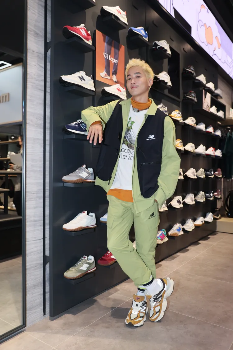 吳思賢近期被運動品牌New Balance的9060鞋款燒心，4種配色鞋款都入荷。彭欣偉攝