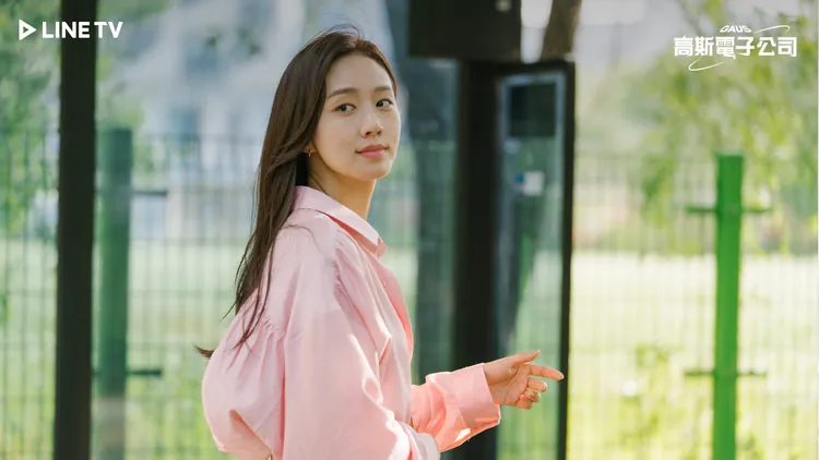 高聖熙劇中有憤怒調整障礙，總是被郭東延惹怒。LINE TV提供