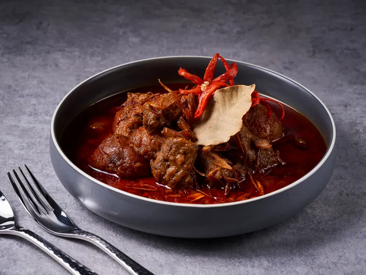 多次獲得CNN票選世界名菜第一名的「馬沙曼牛肉」。板橋凱撒提供