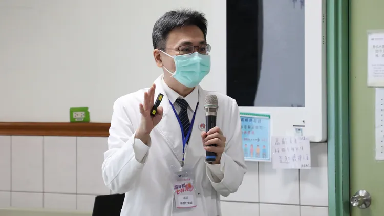 張懷仁呼籲心衰患者須好好吃飯、好好吃藥，定期回診追蹤，積極配合治療即可延緩病情、延長壽命。花蓮慈濟醫院提供