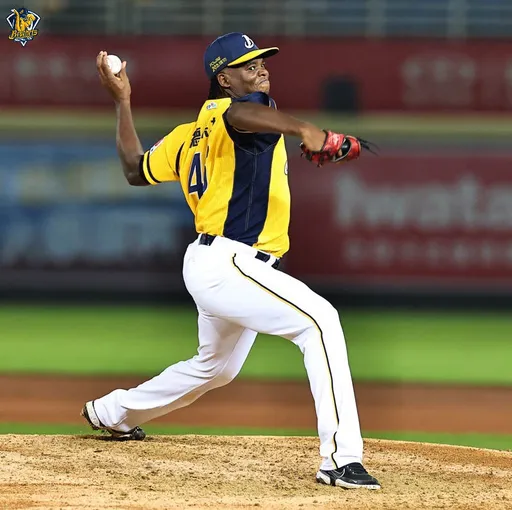 3年橫掃7投手獎、2座MVP　德保拉：我不是兄弟王牌