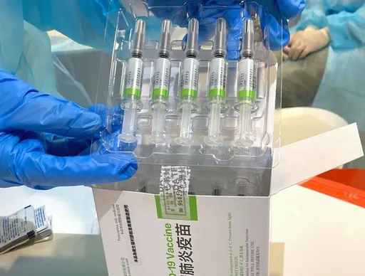 高嘉瑜籲高端補償接種者 薛瑞元:有法源依據才可求償