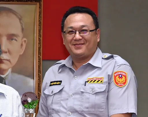 製造假車禍查個資收賄54萬 諷刺!廉能警林信洋遭起訴被停職