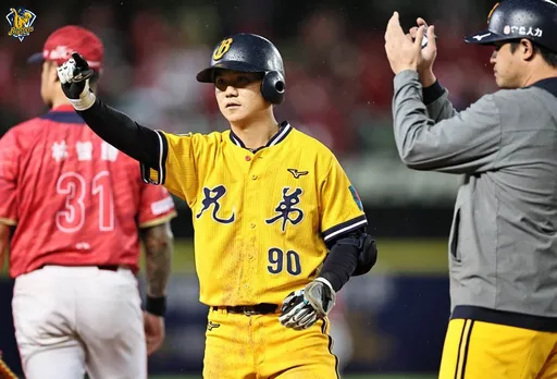 江坤宇致勝一擊+呂彥青關門 中信3:2力克味全搶下台灣大賽門票