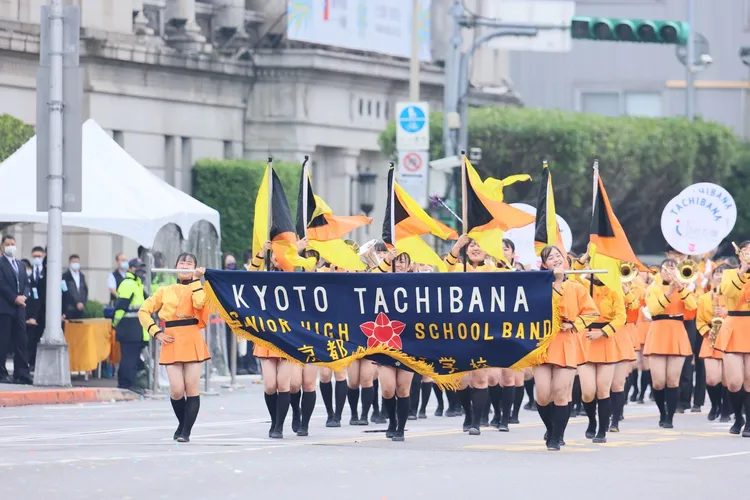 日本橘色惡魔國慶日在凱道表演。資料照片