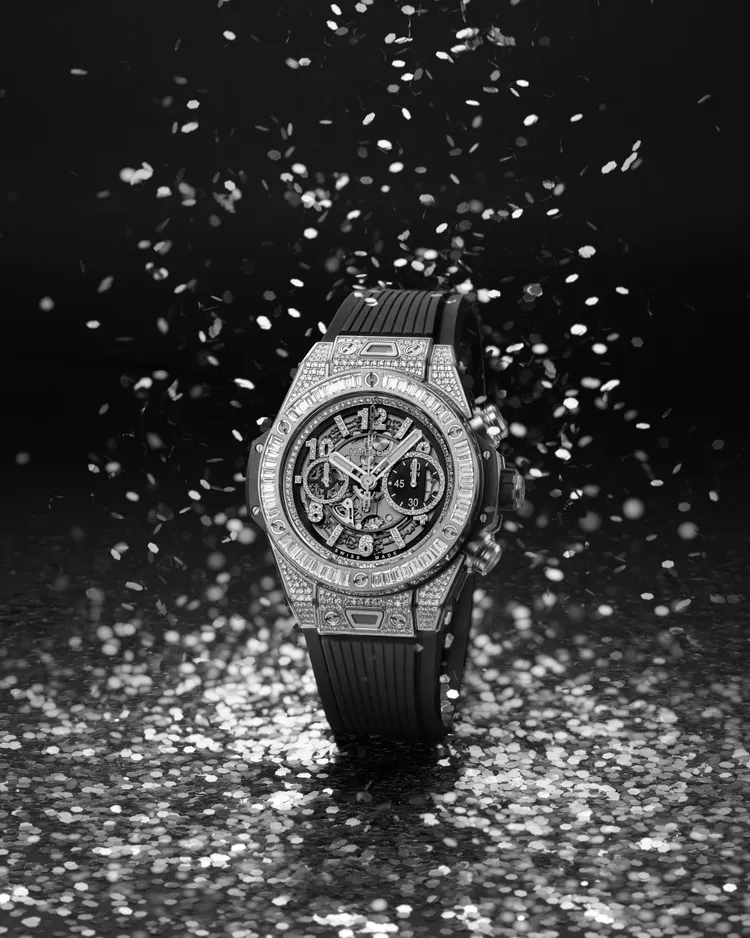 宇舶Big Bang Uinco滿鑽鈦金屬陀飛輪腕錶，245萬3000元。品牌提供