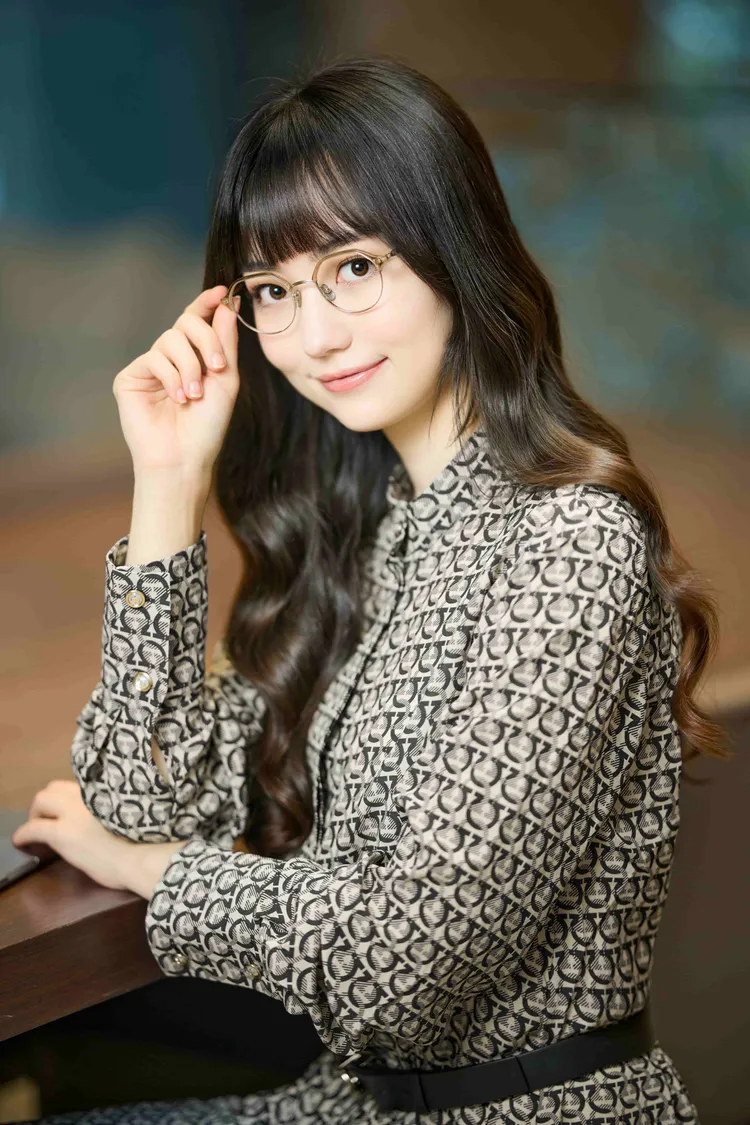 黑嘉嘉有著台灣、澳洲混血血統，五官深邃又漂亮。品牌提供