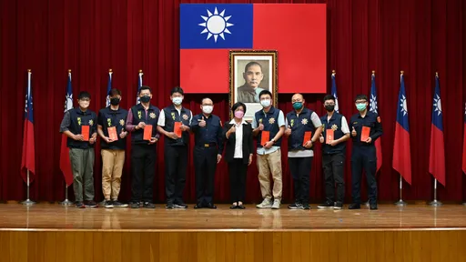 打擊犯罪超給力!彰警緝毒千餘公斤阻詐4億 200警獲表揚