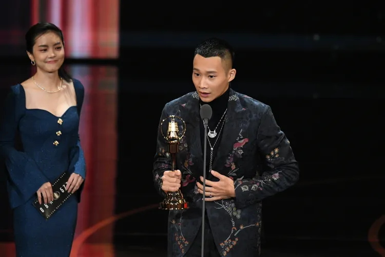 黃冠智以《降河洄游》獲獎。三立提供