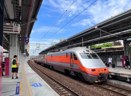 11/26返鄉投票了!台鐵擴大加開10班次 周五凌晨0時要先訂