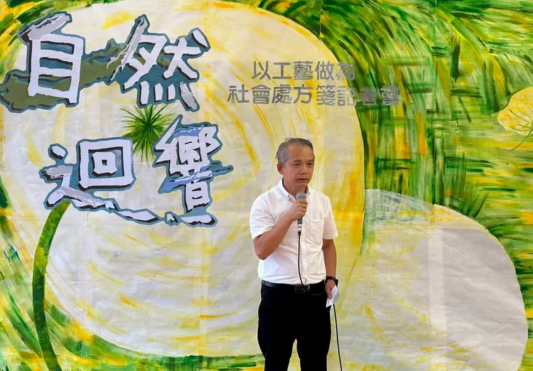 台灣工藝中心主任張仁吉去年起推動「台灣綠工藝希望工程」，持續將工藝帶入醫療、社區，希望提供療癒、陪伴的力量。台中榮總提供