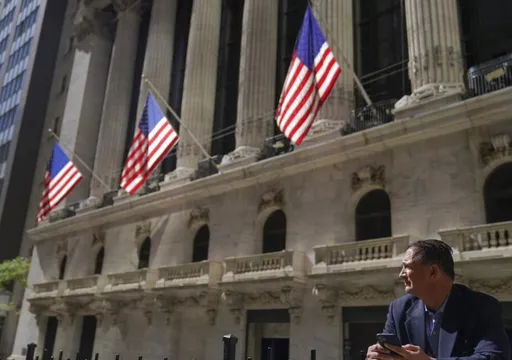 超級財報來了美股走勢分歧　道瓊早盤漲近400點