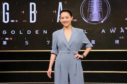 曾寶儀主持金鐘感言！昔日情敵小S留言3個字　網敲碗這件事