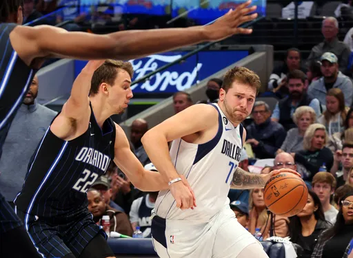 NBA季初最神的飆分手就是他！今創一神紀錄比肩「籃球之神」喬丹