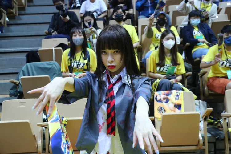 中信特攻PS女孩為活動變裝。鄭孟晃攝