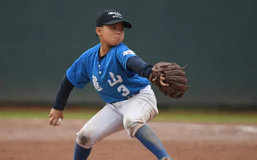 10歲小朋友打棒球超可愛 桃園龜山MLB CUP次少棒3連霸