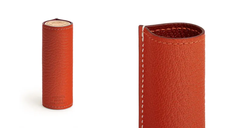 山羊皮精製唇膏皮套，1萬1200元。品牌提供