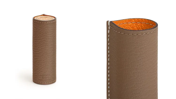 山羊皮精製唇膏皮套，1萬1200元。品牌提供