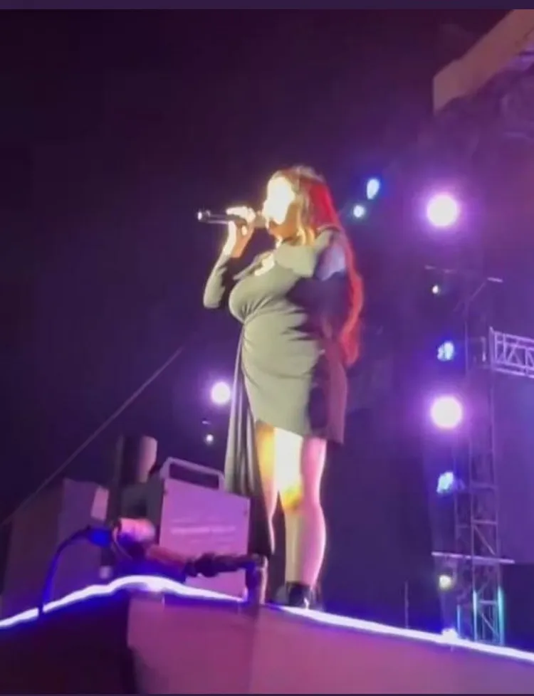 朴春在菲律賓表演的照片在網路瘋傳。翻攝WOW KOREA