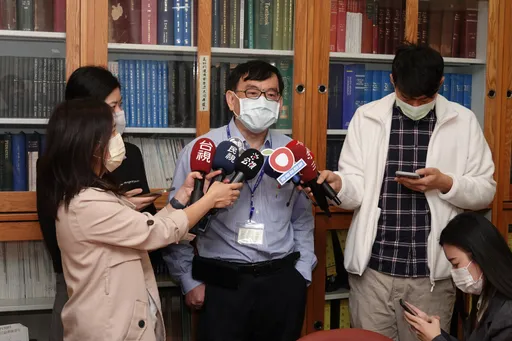 呼吸道融合病毒案例暴增！小小孩喘到缺氧　每天3到5例住院