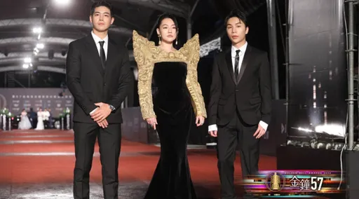 金鐘奬紅毯｜小S人氣叫她第1名　錢薇娟鐵粉相隨