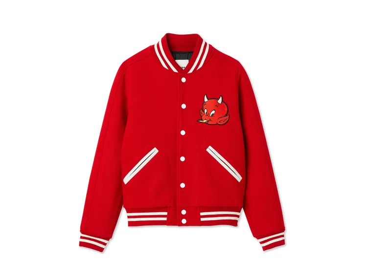 紅色棒球外套，2萬5290元。品牌提供