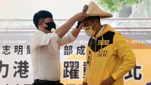 黃國昌批柯文哲助鍾東錦 再嗆民進黨「提名羅貴星這種垃圾是什麼台灣價值」