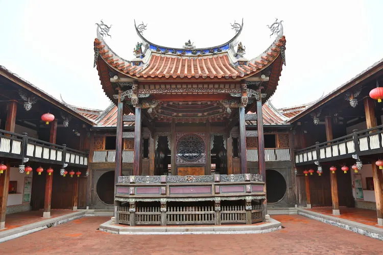 霧峰林家花園是著名古蹟景點。台中市觀旅局提供