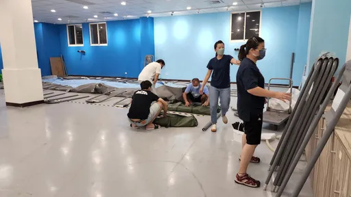 桃園永安漁港小抹香鯨擱淺　急送基隆八斗子岸置中心