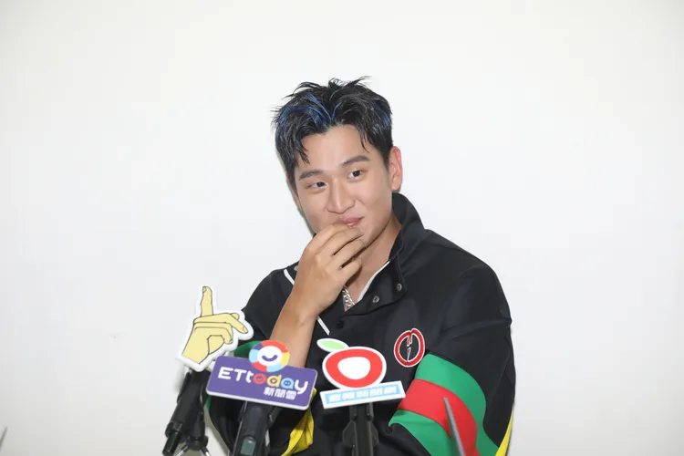周興哲受訪時分享求婚成功喜悅。鄭孟晃攝
