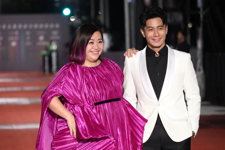 鍾欣凌（左）和郭彥均以《超級總動員》叩關兒童少年節目主持人獎。攝影中心攝