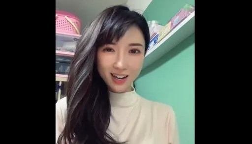 戀愛了!這樣說英文超可愛 美女柔聲示範網友超愛「已經融化」