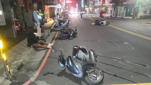 路口無號誌釀3機車連環撞　警籲禮讓幹道車優先通行